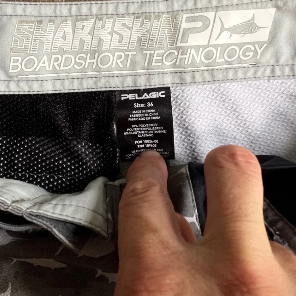 Pelagic Boardshorts‎ Mens 36 Gray Sharkskin Camo Fish Print Fishing Shorts